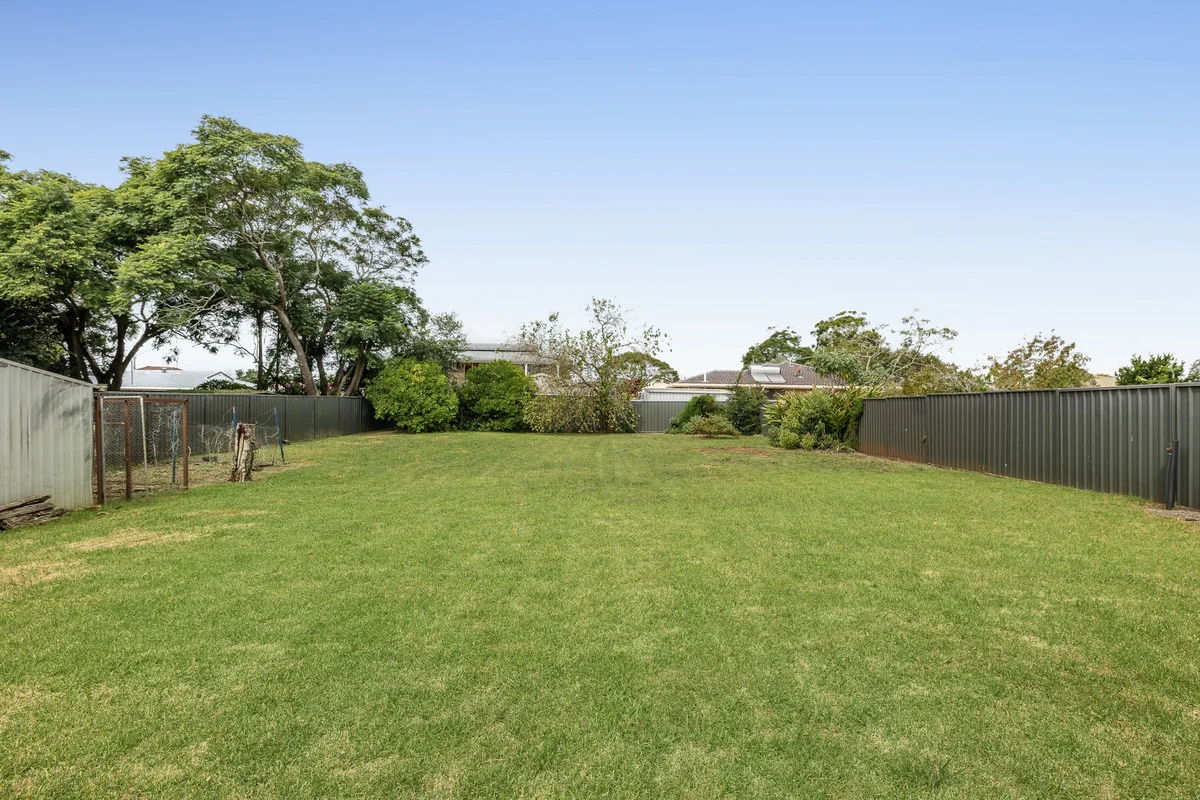 Additional image 14 of 8 Merritt Street, Harristown QLD 4350
