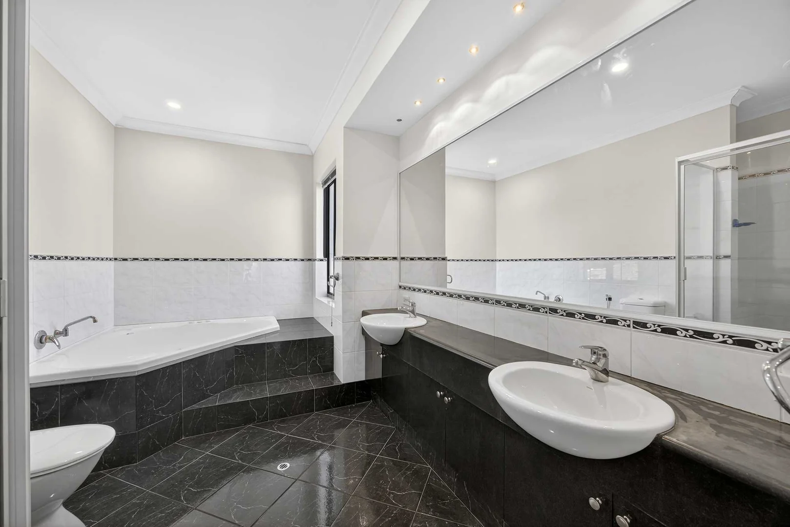 Additional image 24 of 35 McCallum Crescent, Ardross WA 6153