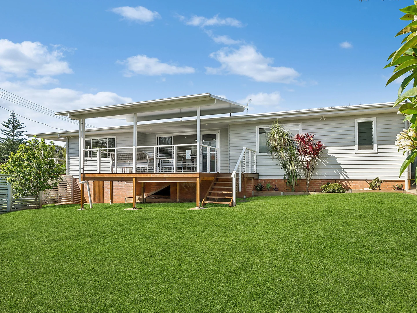 Additional image 13 of 7 Sunnyside Crescent, Port Macquarie NSW 2444