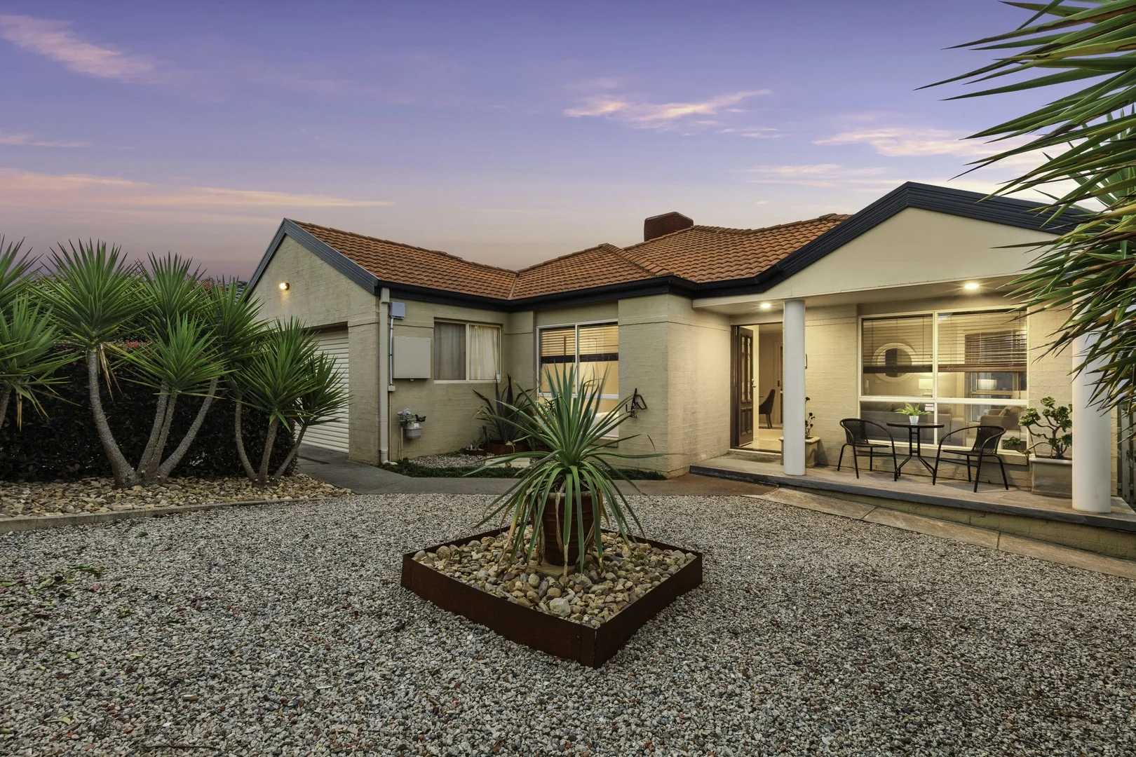 13 Colverwell Crescent, Jerrabomberra NSW 2619