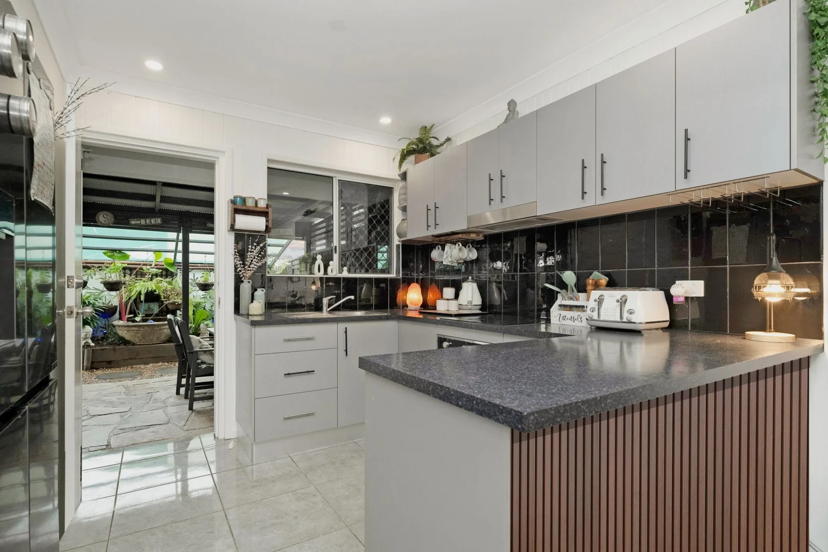 Additional image 6 of 8/12-16 Bent Street, Mundingburra QLD 4812