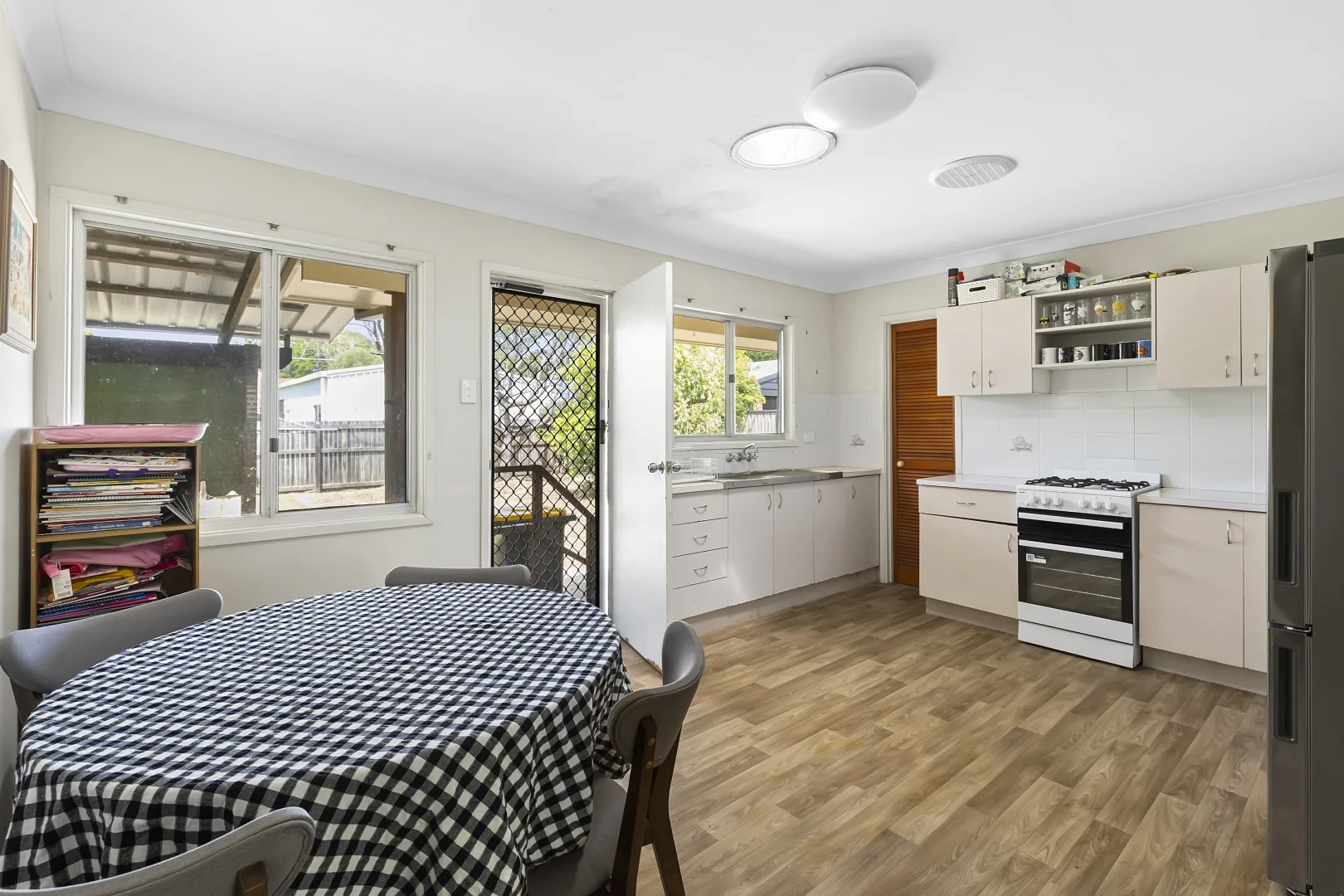 Additional image 5 of 22 William Street, Urangan QLD 4655