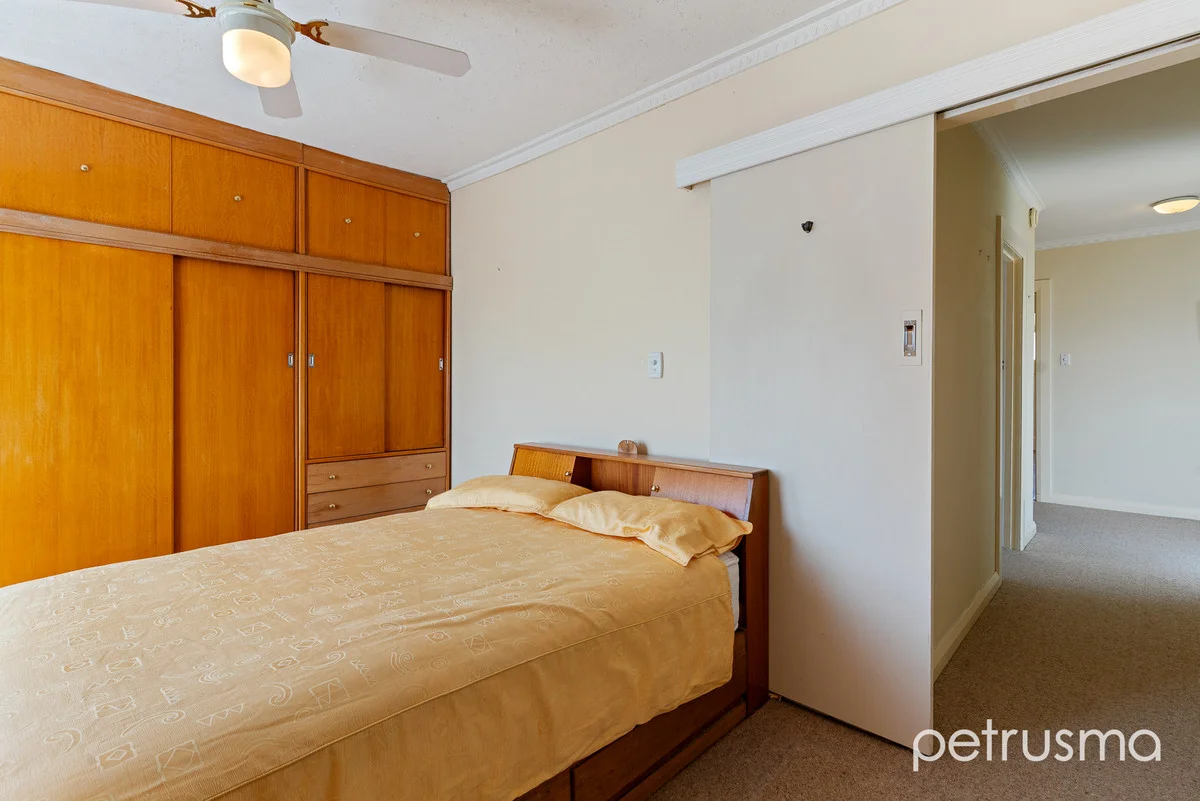 Additional image 16 of 199 Derwent Avenue, Lindisfarne TAS 7015