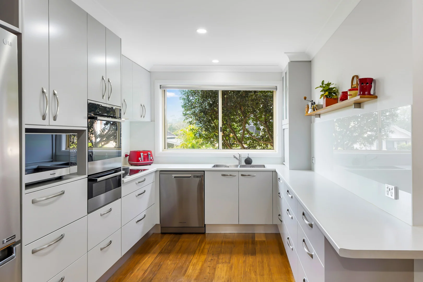 Additional image 6 of 309A The Round Drive, Avoca Beach NSW 2251