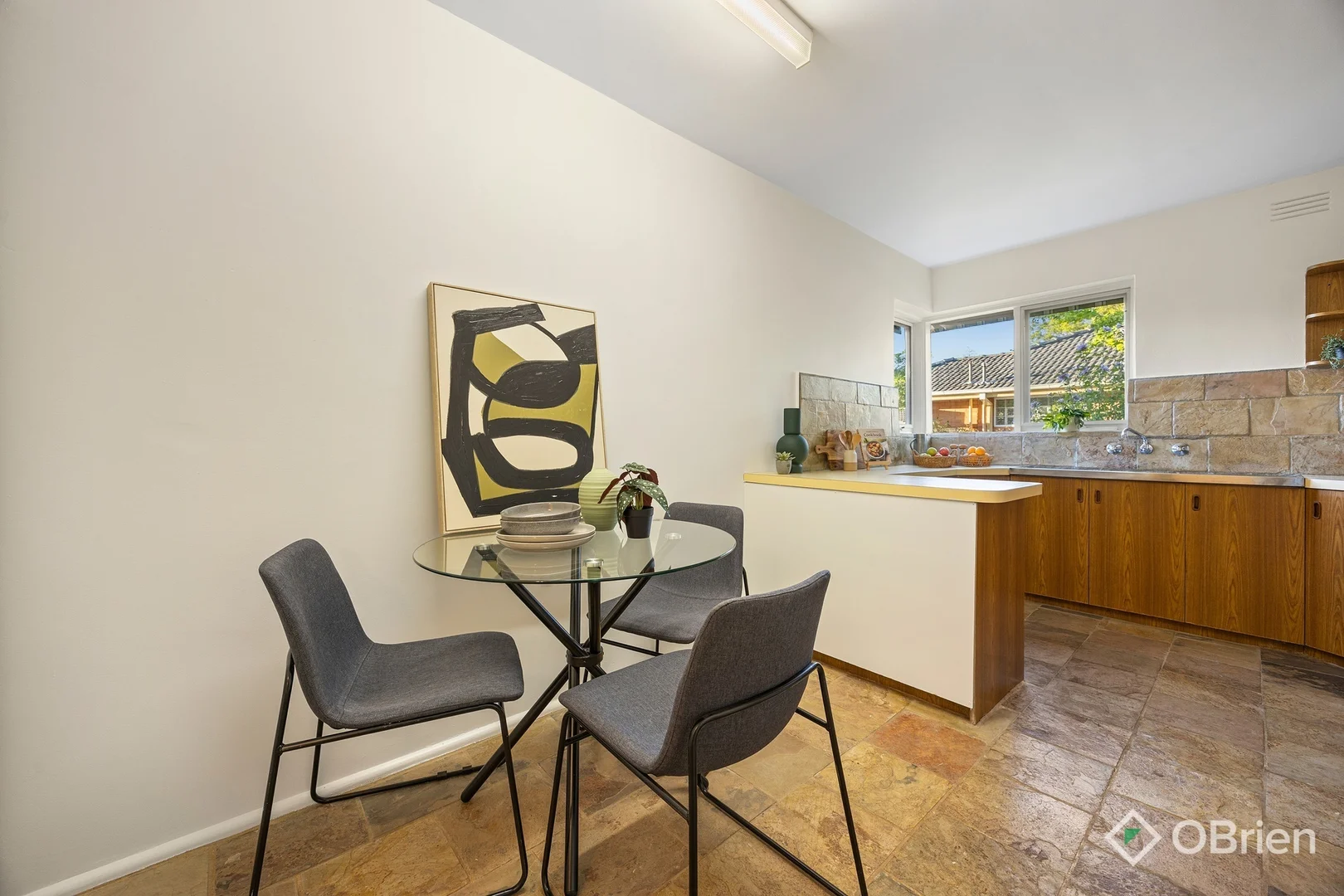 Additional image 2 of 2/6 Leopold Crescent, Mont Albert VIC 3127