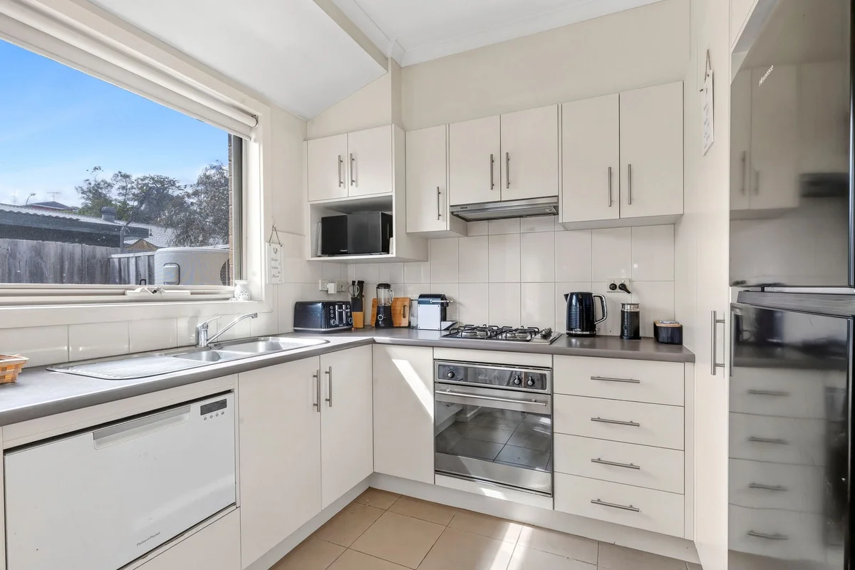 Additional image 3 of 1/225 Roslyn Road, Highton VIC 3216