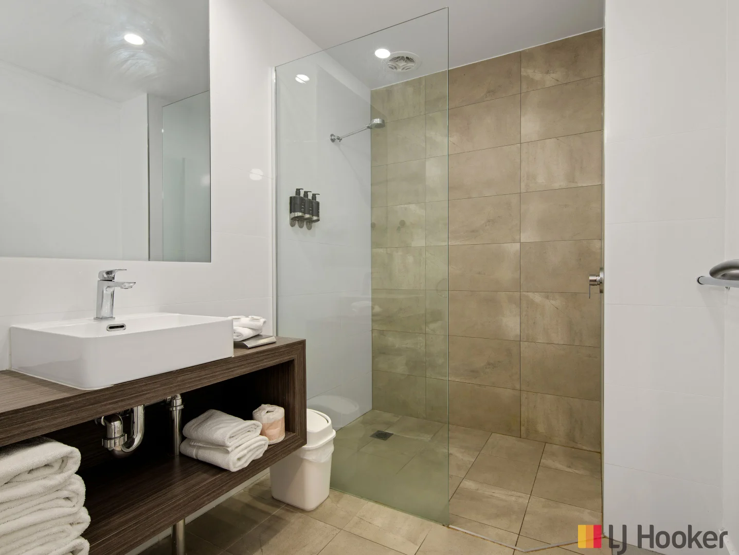 Additional image 15 of 202/202-208 Beach Road, Batehaven NSW 2536