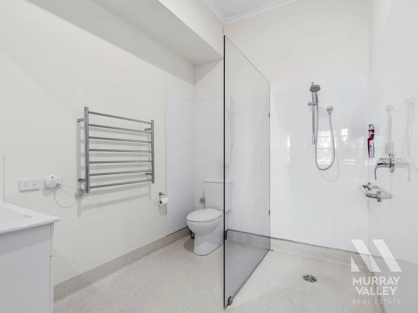 Additional image 12 of 63 Savage Street, Lake Rowan VIC 3727