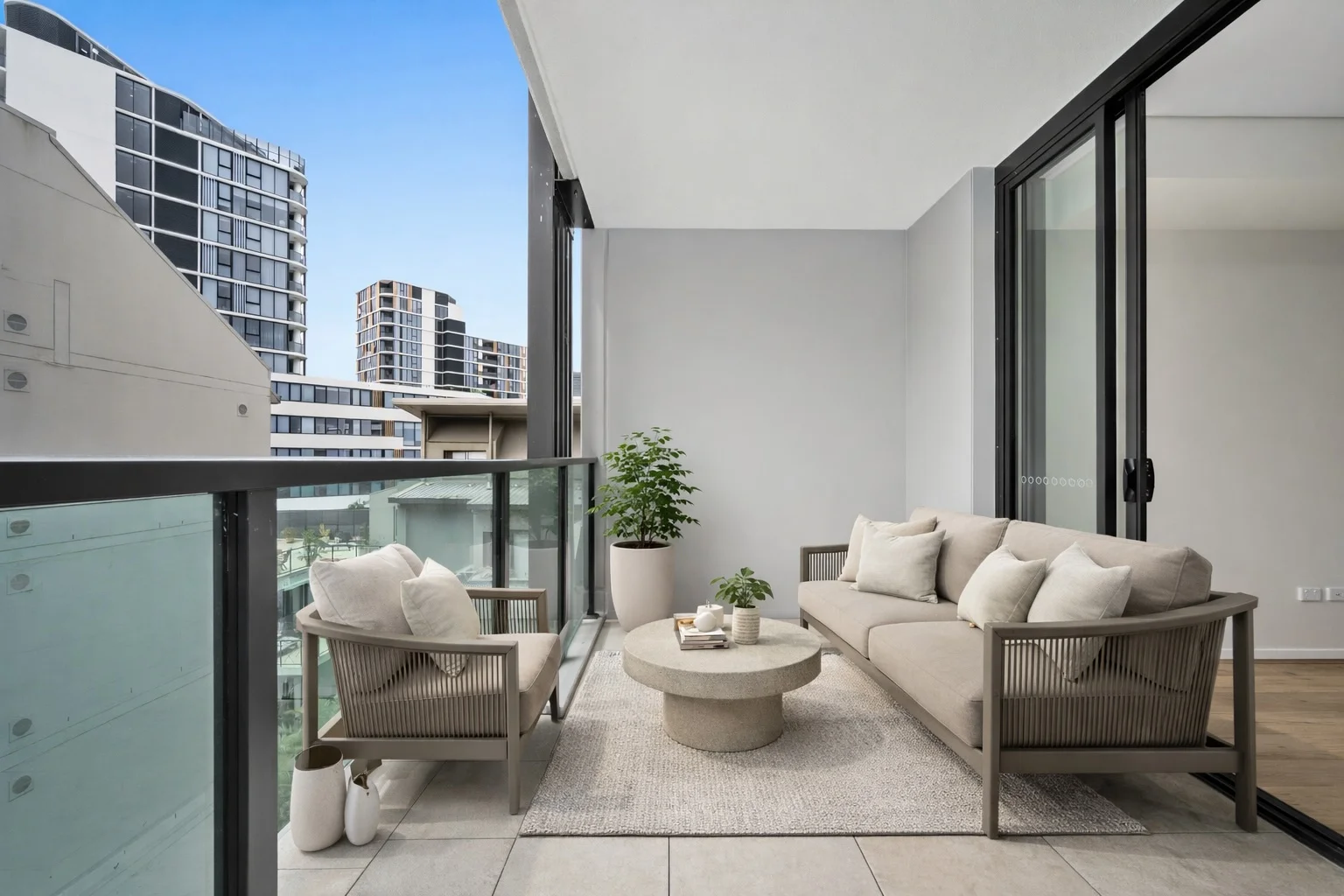 Additional image 3 of 509b/8 Oaks Avenue, Dee Why NSW 2099