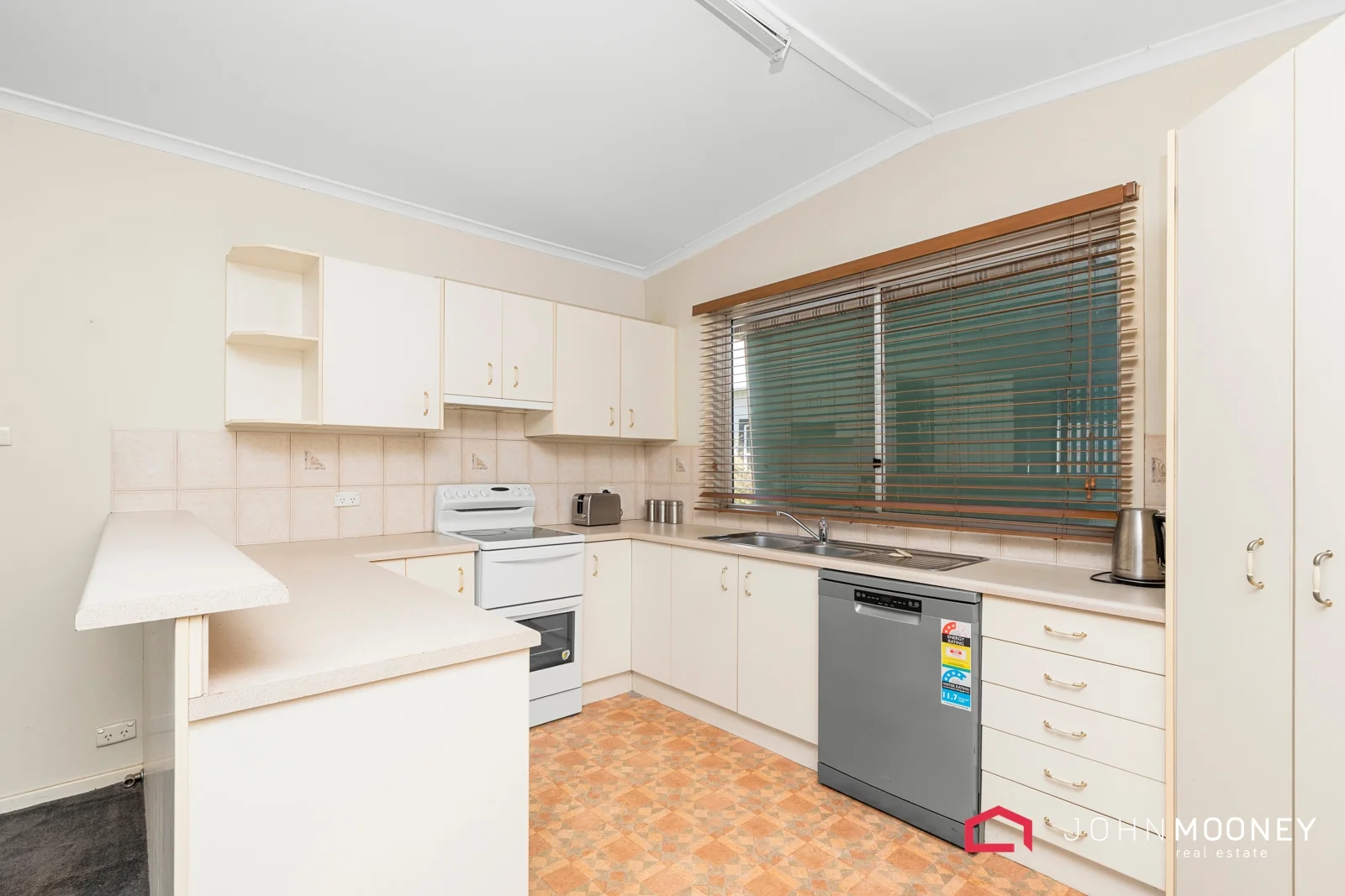 Additional image 9 of 62-64 Green Street, Lockhart NSW 2656