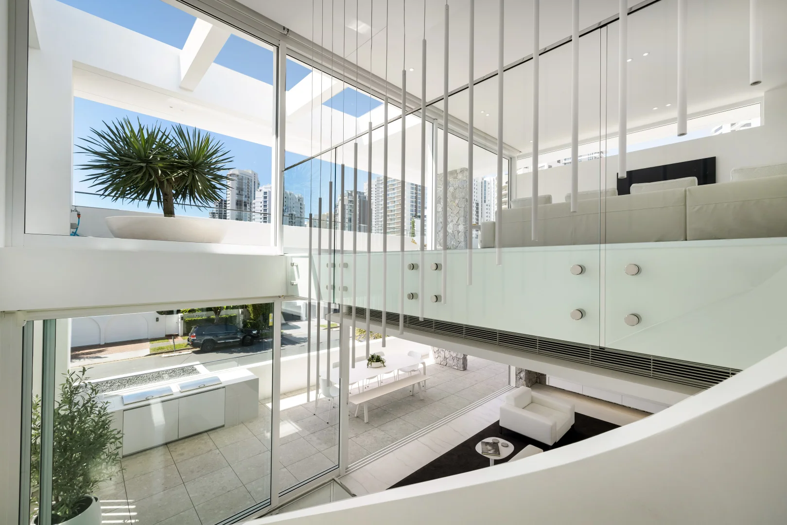 Additional image 17 of 46 Woodroffe Avenue, Main Beach QLD 4217