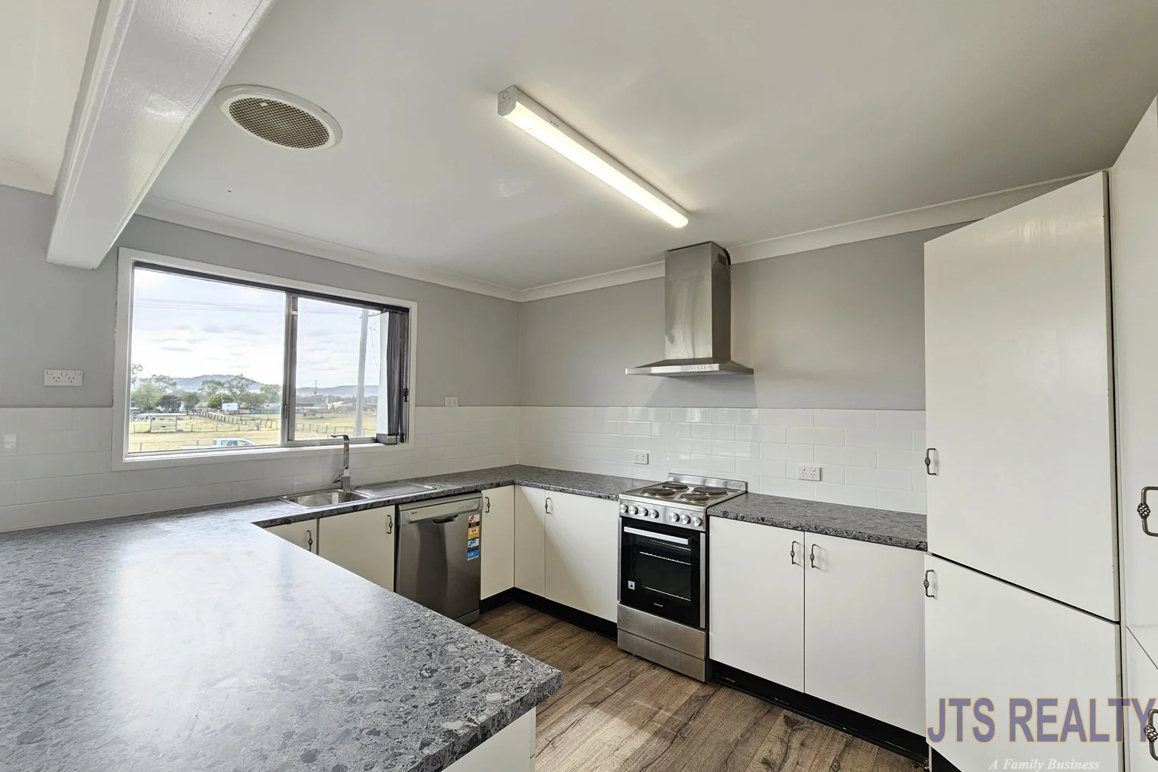 Additional image 6 of 102 Palace Street, Denman NSW 2328