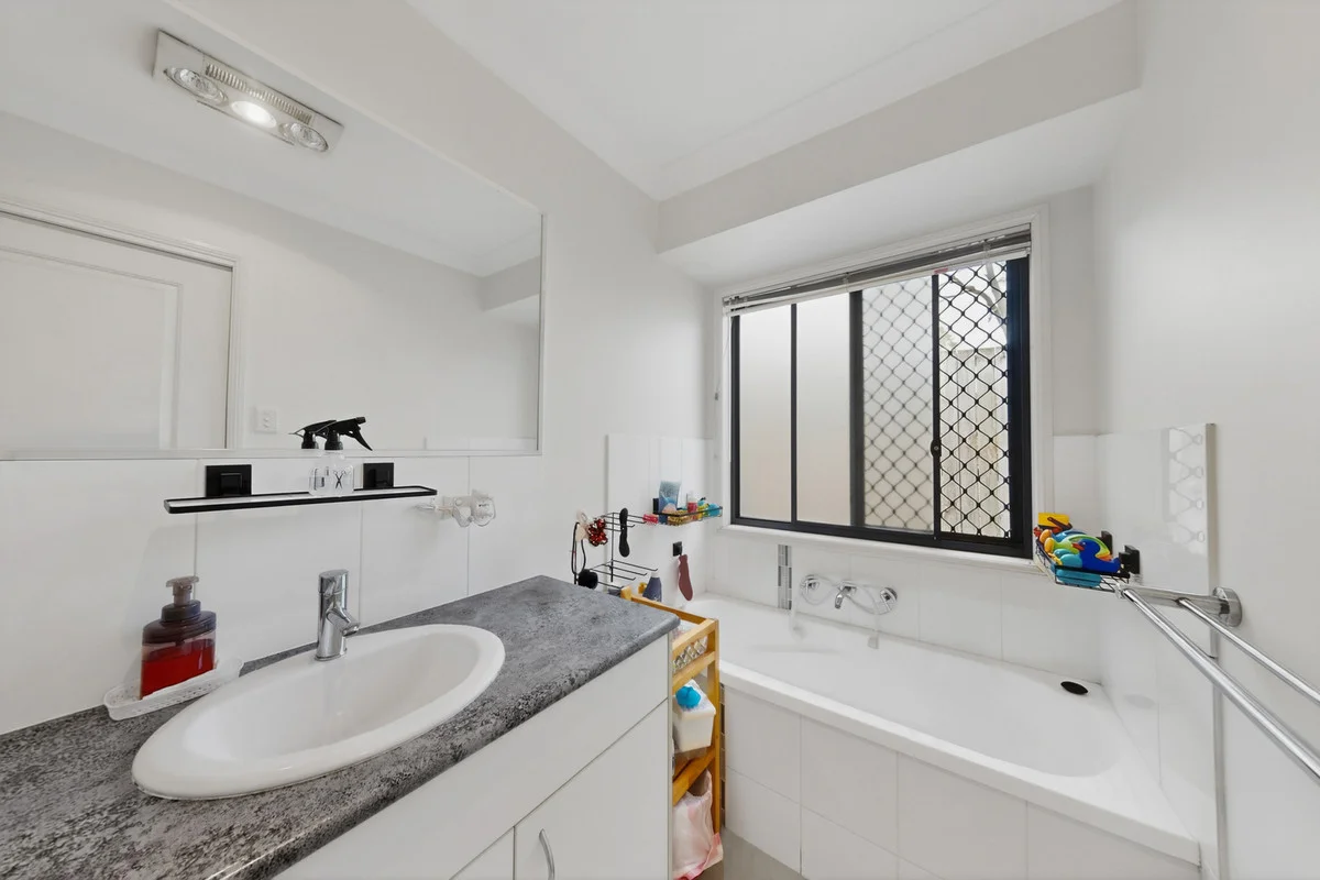 Additional image 11 of 1/13 Robert Street, Loganlea QLD 4131