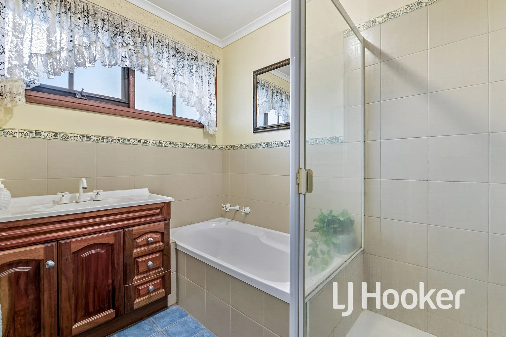 Additional image 12 of 3 Ti-Tree Lane, Koo Wee Rup VIC 3981