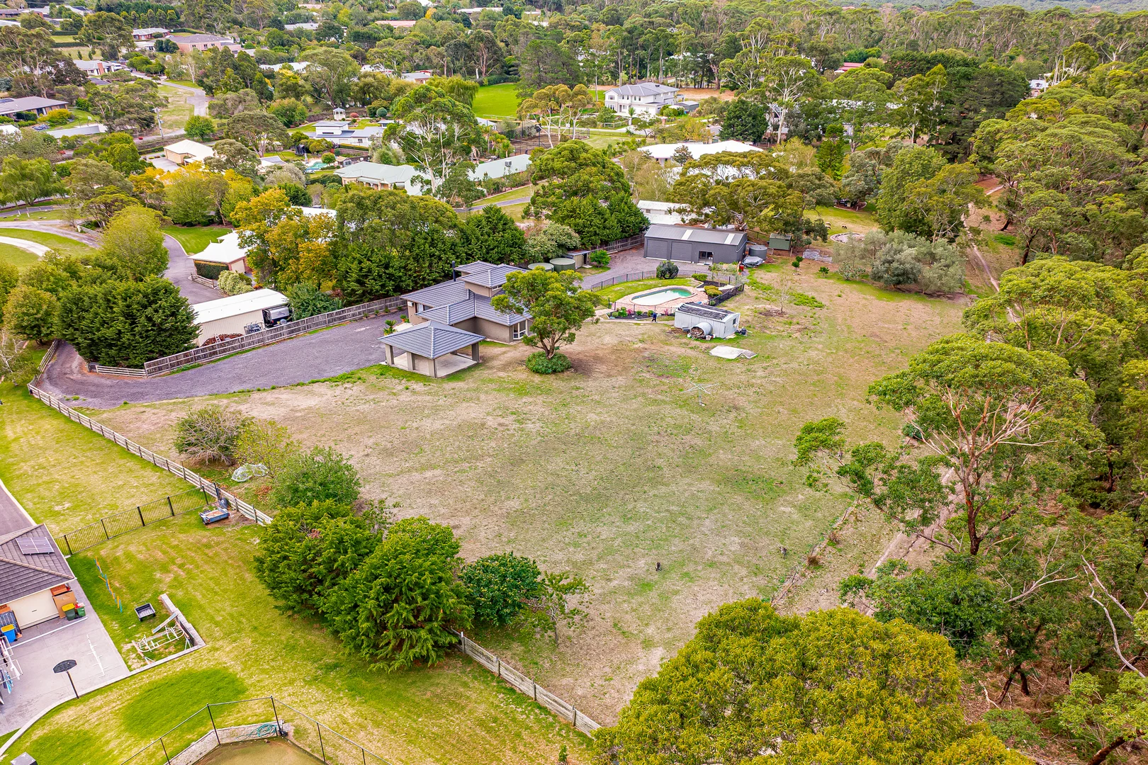 Additional image 9 of 2/10 Oaks Court, Lysterfield South VIC 3156
