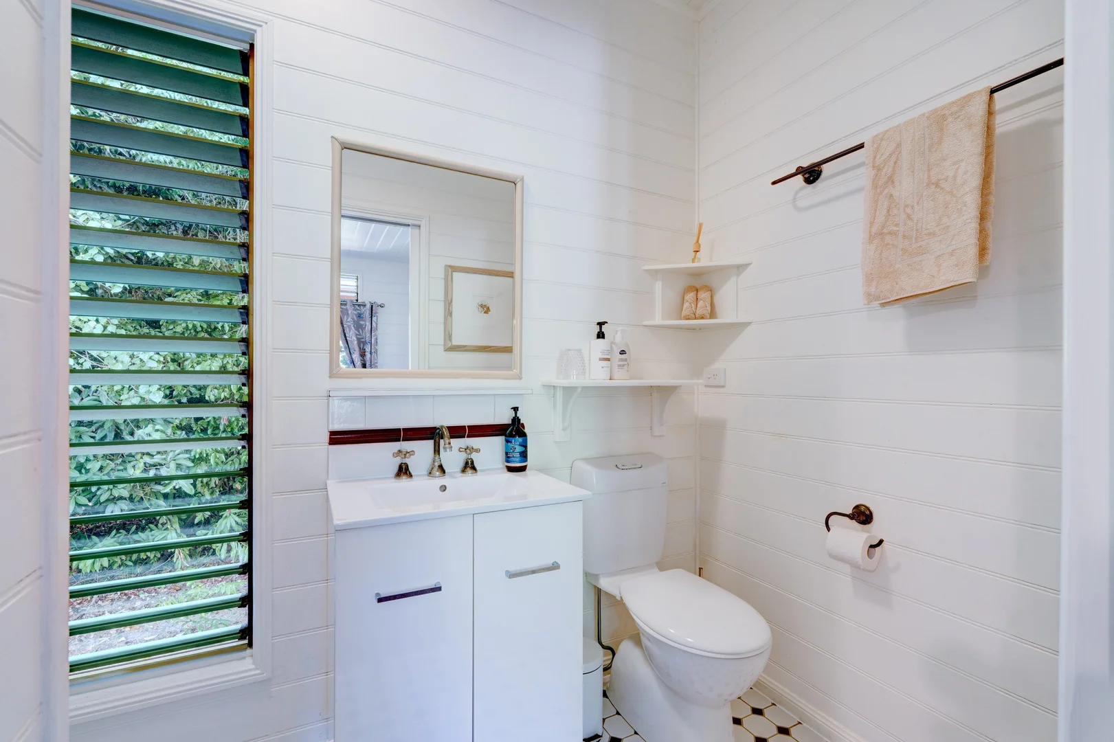 Additional image 32 of 11 Mission Cir, Wongaling Beach QLD 4852