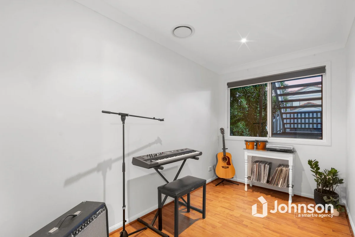 Additional image 21 of 27 Sweetapple Place, Manly West QLD 4179