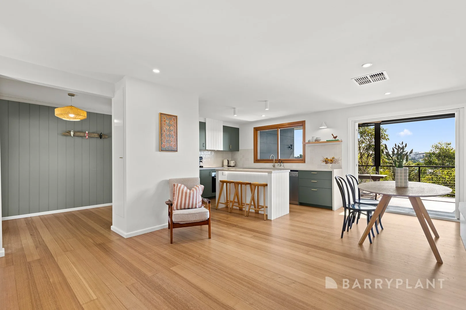 99 Outlook Drive, Glenroy VIC 3046 photo 2