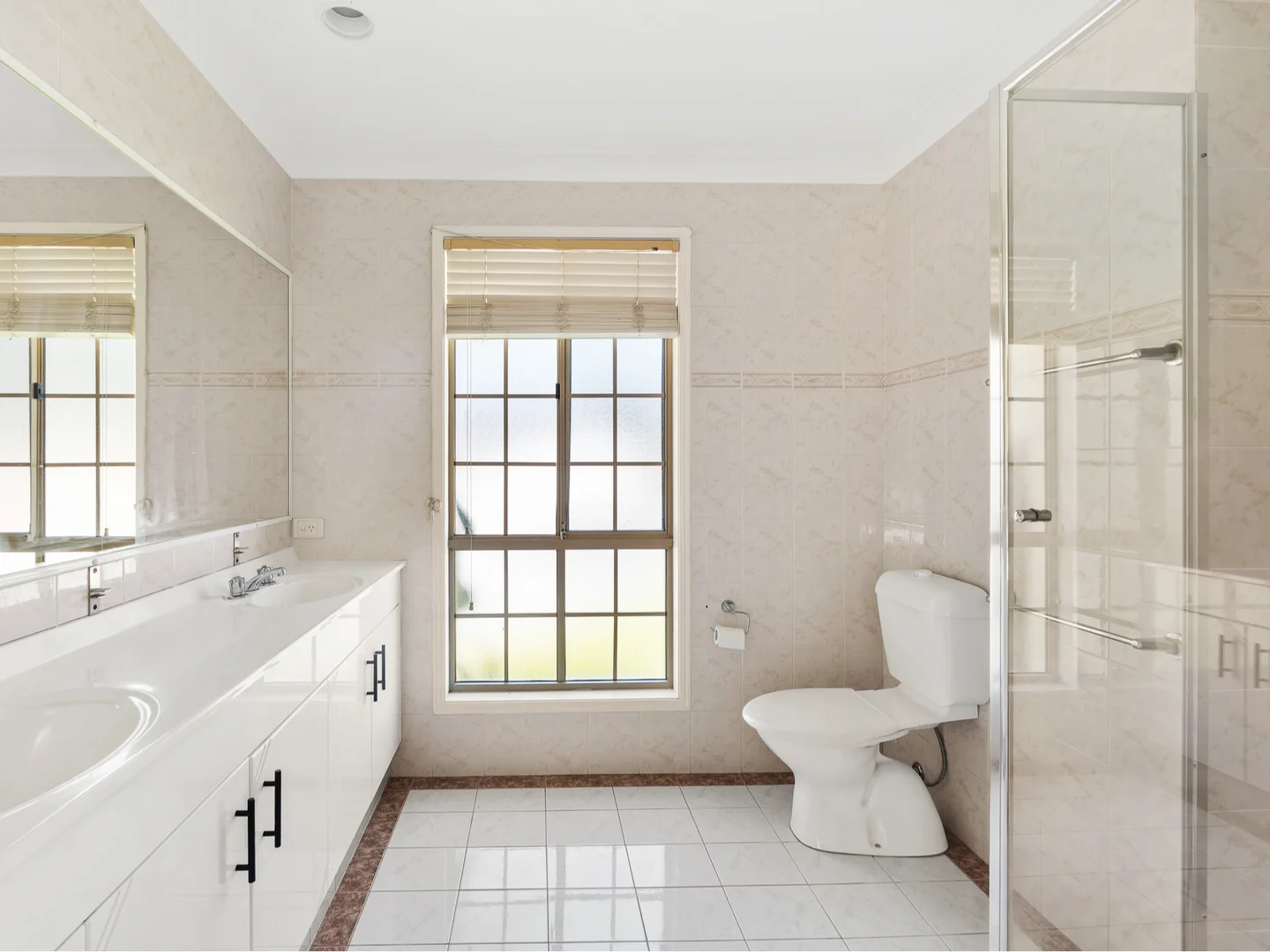 Additional image 11 of 15 Clubhouse Drive, Arundel QLD 4214