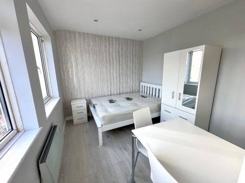 Rose Hill, Oxford OX4, Room to rent