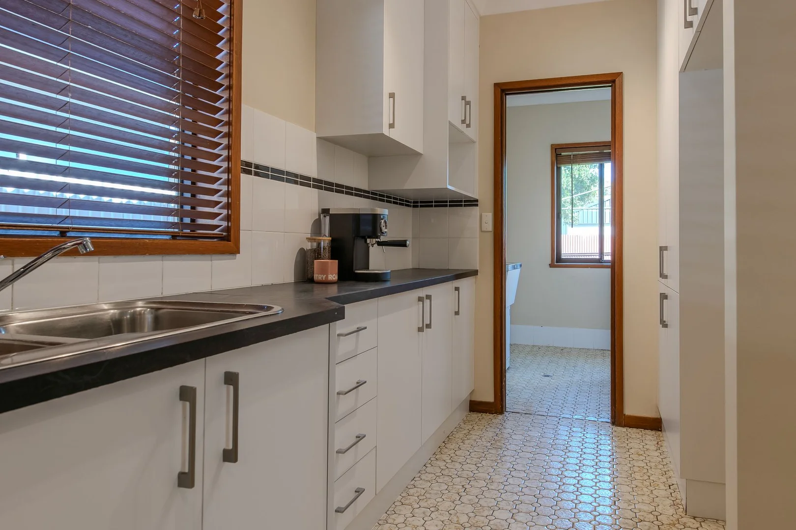 Additional image 8 of 329 Charles Street, South Albury NSW 2640