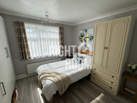 Room 2, Dale Valley Road, Bassett, Southampton SO16, Room to rent
