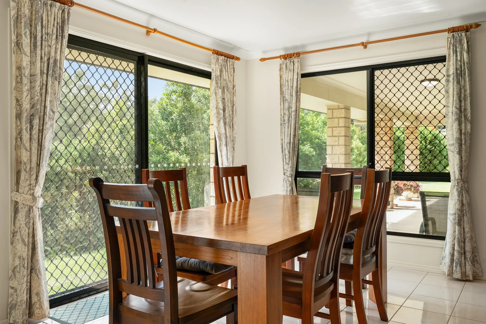 Additional image 4 of 32 Sheepstation Gully Close, Mount Crosby QLD 4306