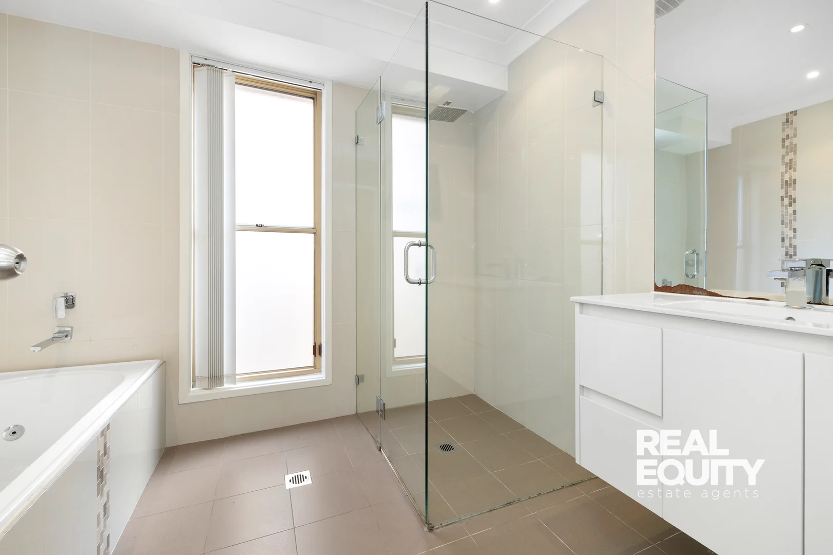 Additional image 8 of 109 Rugby Crescent, Chipping Norton NSW 2170