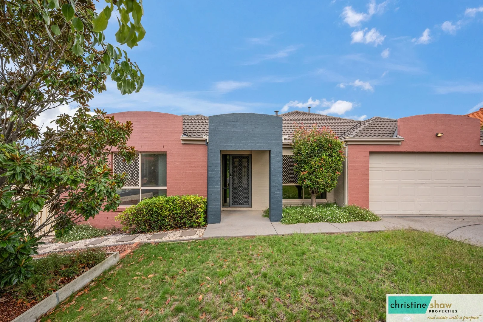 3 Colverwell Crescent, Jerrabomberra NSW 2619