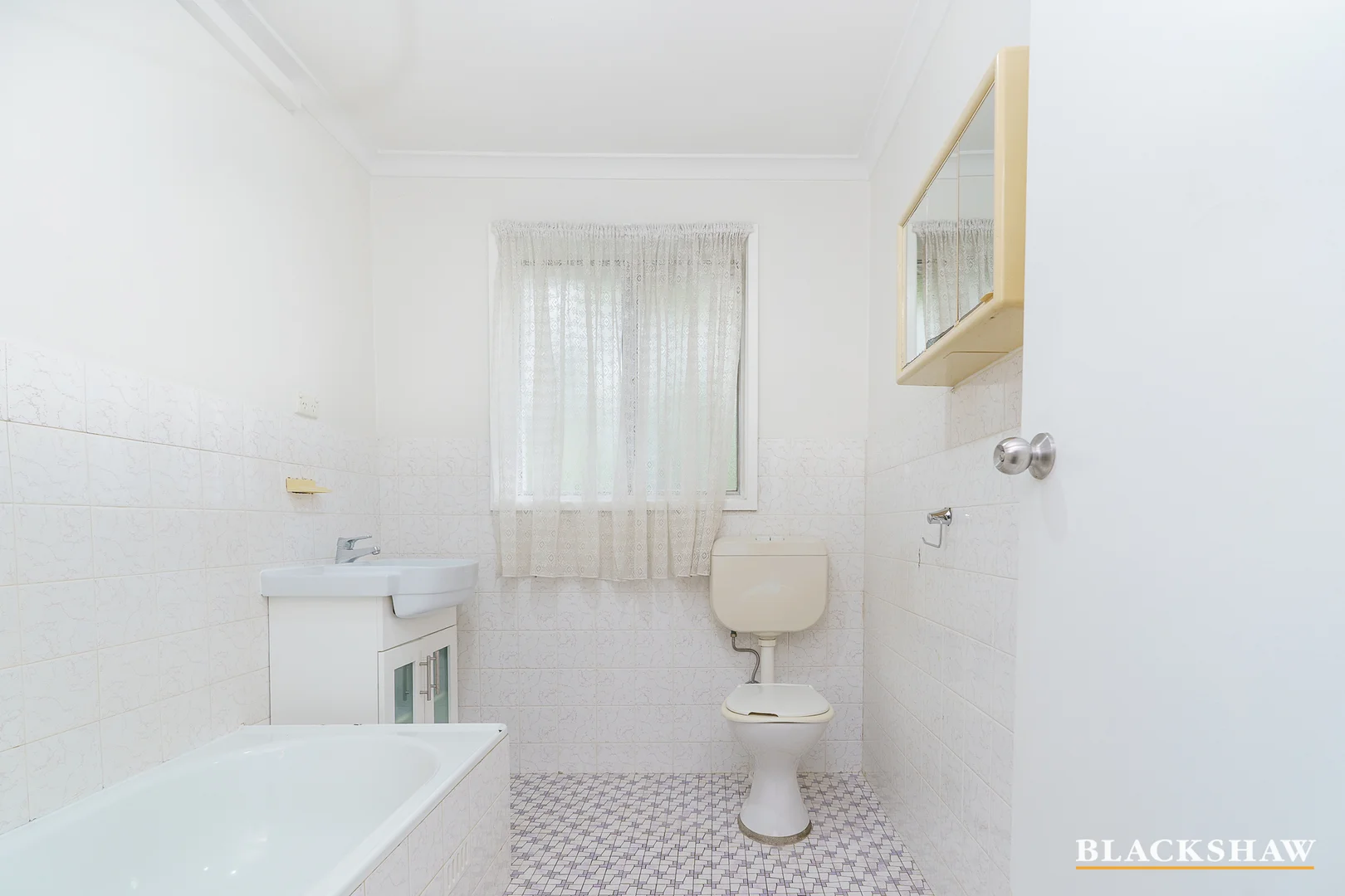 Additional image 11 of 2/16 Wilgabar Way, Karabar NSW 2620