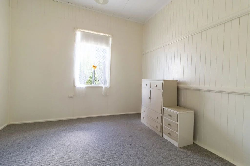 Additional image 11 of 37 Thallon Street, Crows Nest QLD 4355