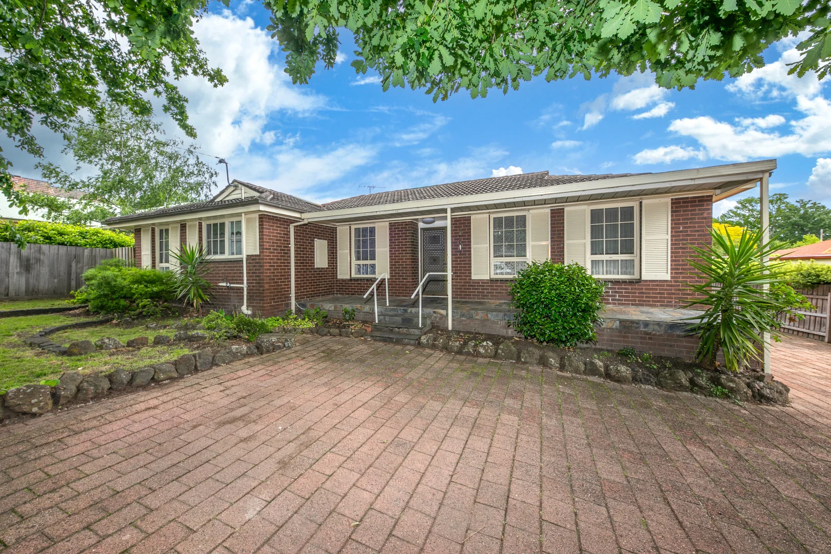 Additional image 2 of 54 Brantome St, Gisborne VIC 3437