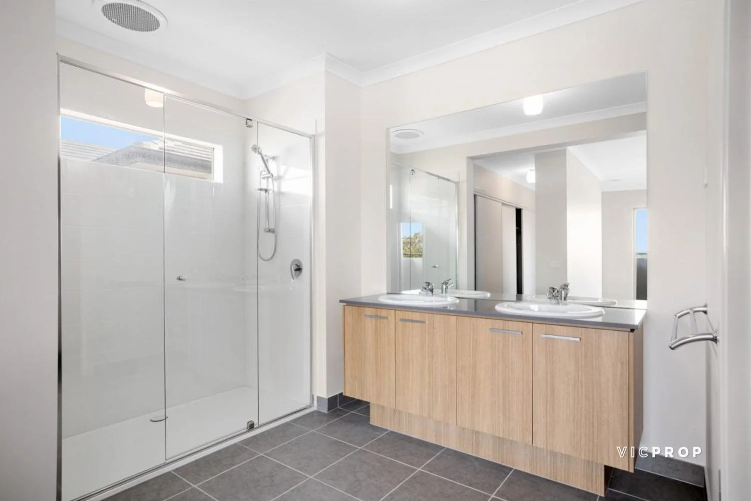 Additional image 3 of 42 Ormiston Crescent, Werribee VIC 3030