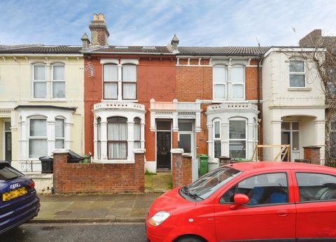 North End Avenue, Portsmouth, Hampshire PO2