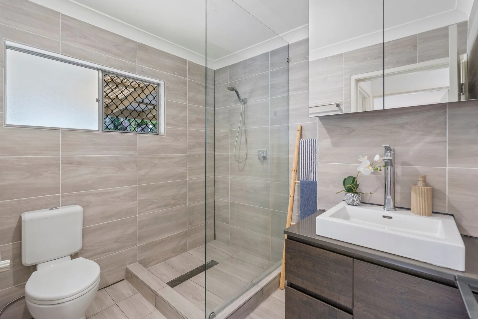 Additional image 13 of 18 Skyline Drive, Kingston QLD 4114