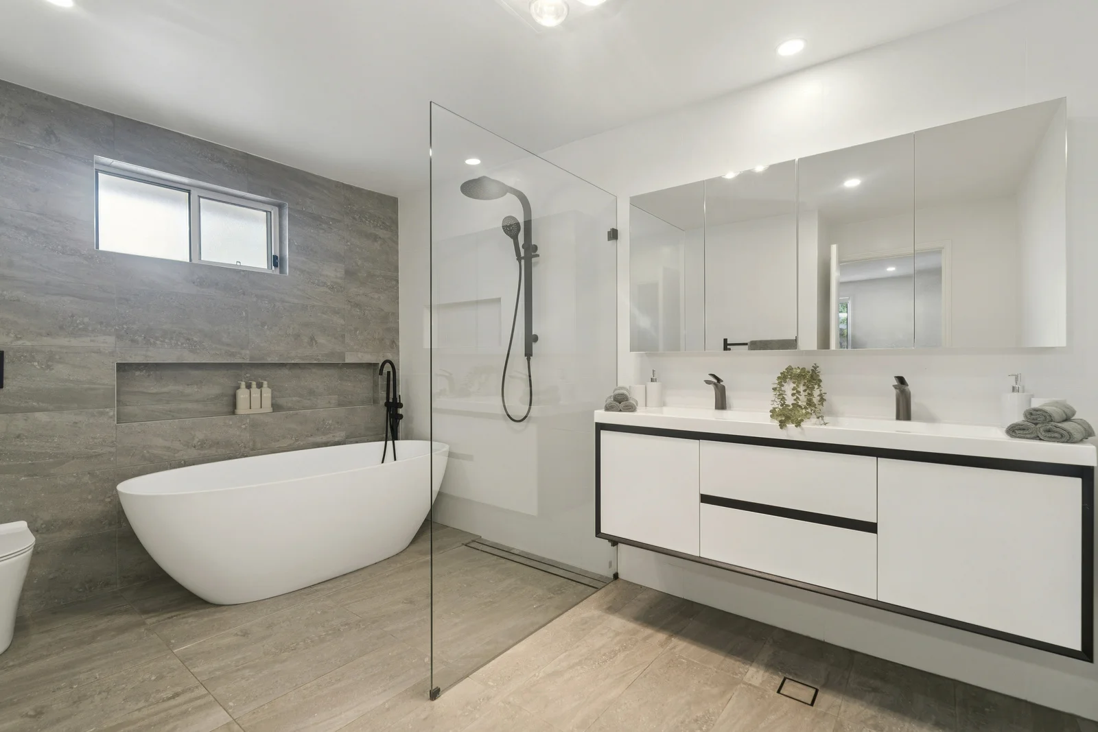 Additional image 7 of 2 Glenda Place, Mount Kuring-Gai NSW 2080