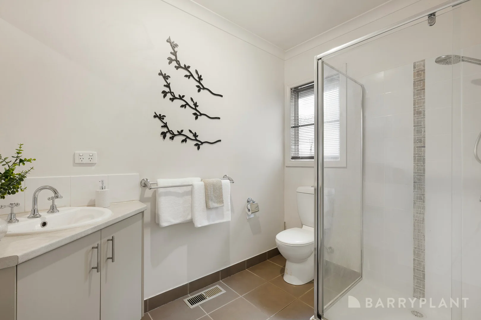 Additional image 12 of 1A Tennyson Avenue, Kilsyth VIC 3137