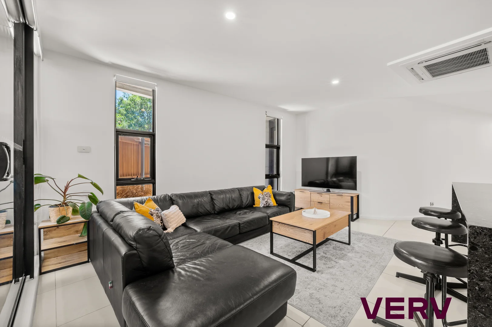 Additional image 8 of 4/43 Hampton Circuit, Yarralumla ACT 2600