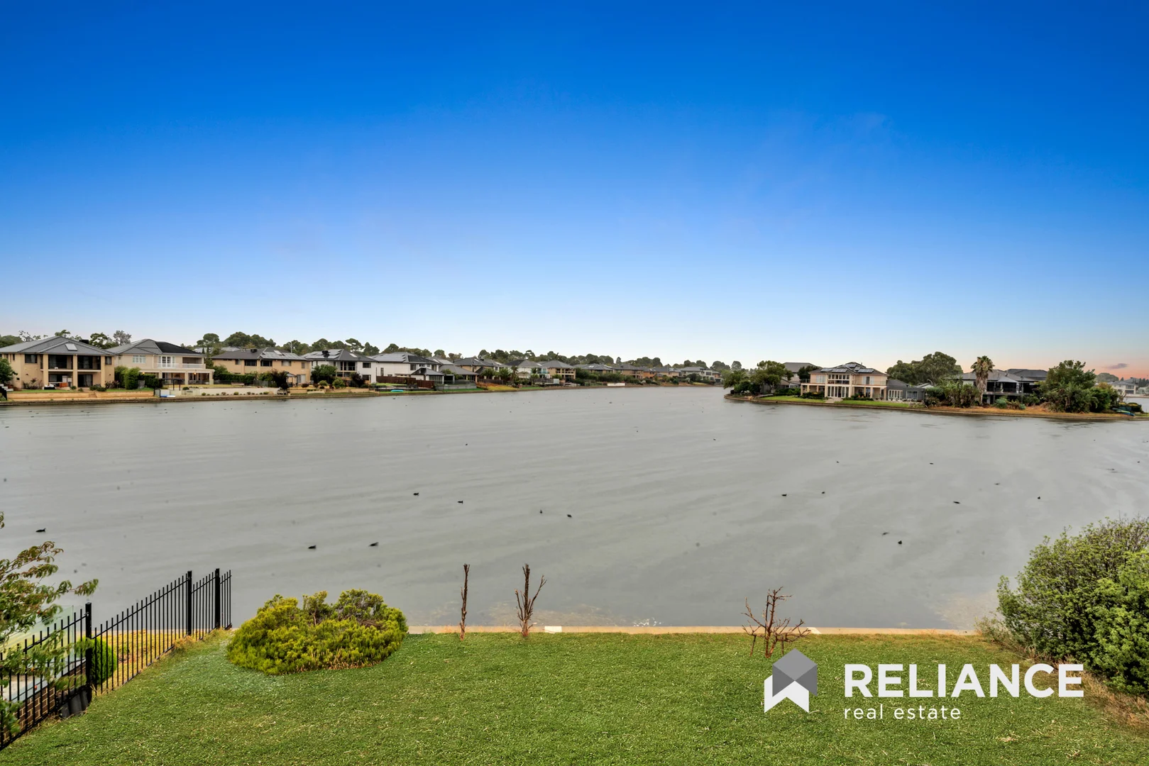 Additional image 14 of 9 Rhode Island Close, Sanctuary Lakes VIC 3030