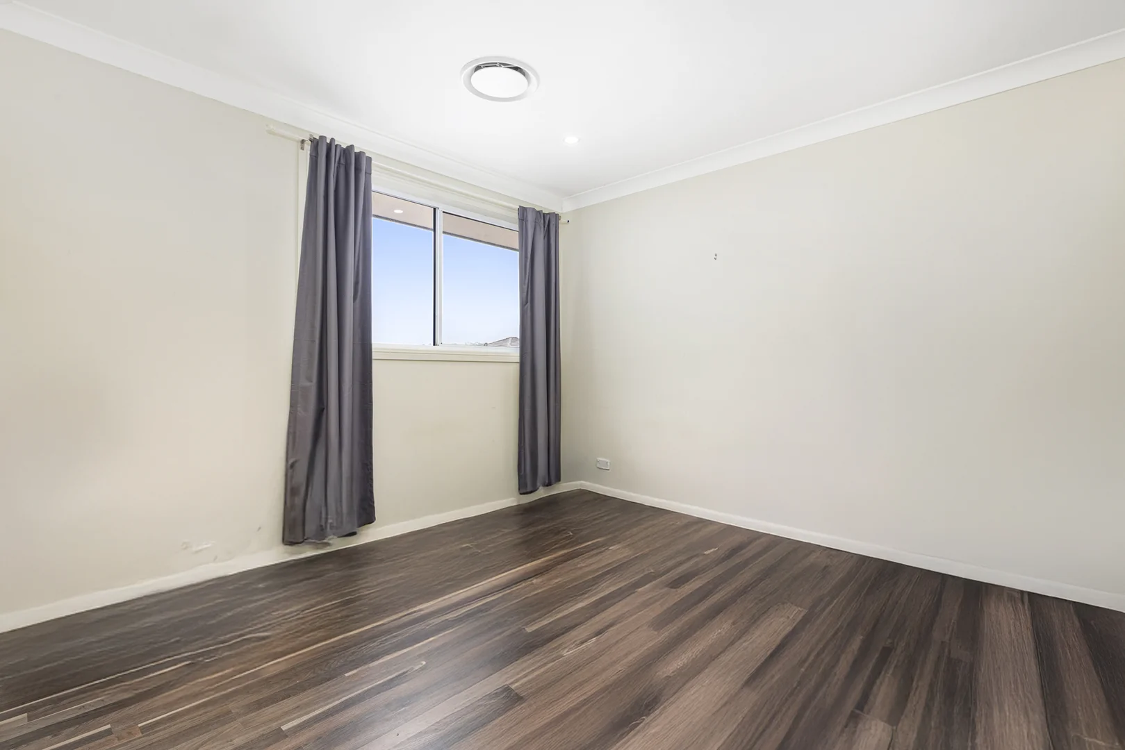 Additional image 6 of 18 De Garis Close, Middleton Grange NSW 2171