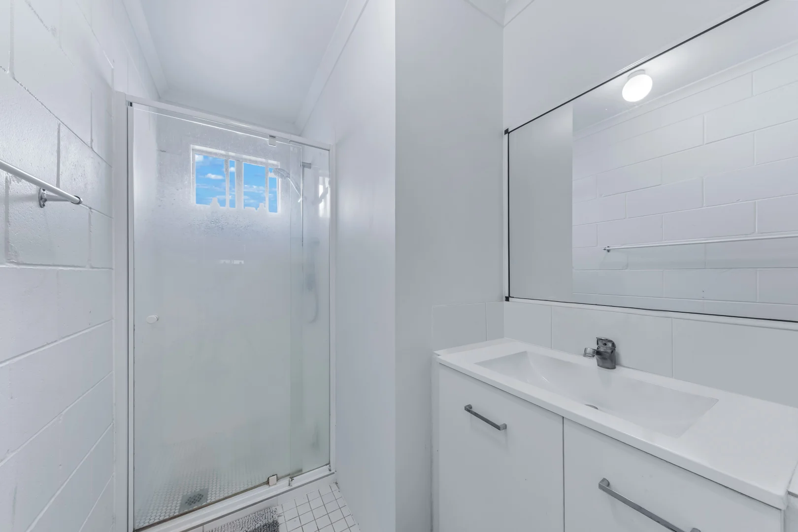 Additional image 7 of 5/3 Eshelby Drive, Cannonvale QLD 4802