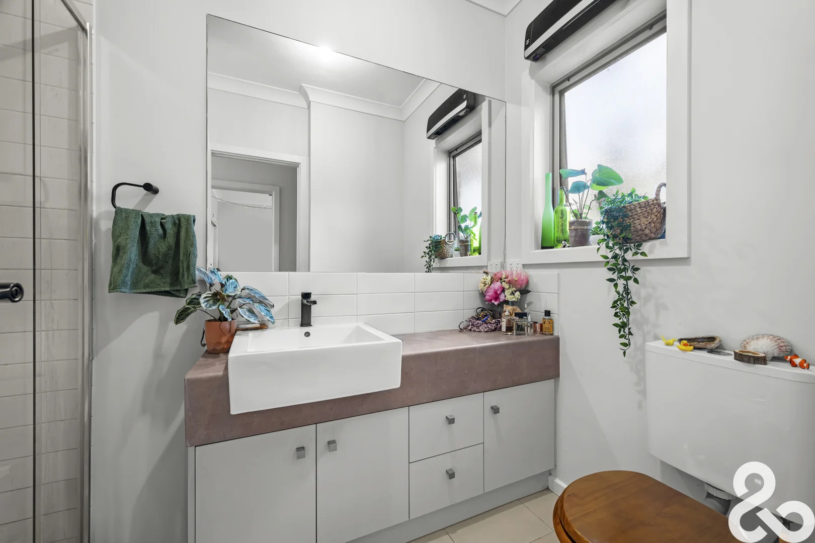 Additional image 5 of 2/54 Crookston Road, Reservoir VIC 3073