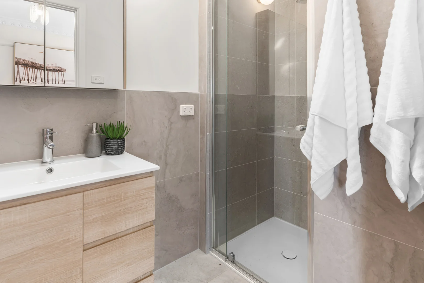 Additional image 8 of 6 Parkstone Avenue, Pascoe Vale South VIC 3044