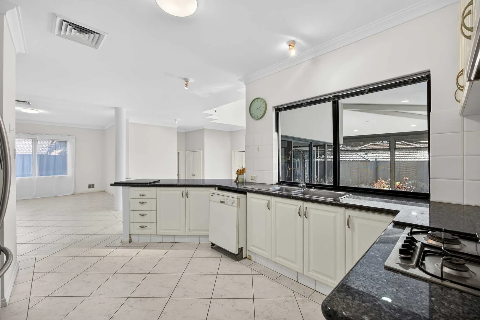 Additional image 10 of 35 McCallum Crescent, Ardross WA 6153