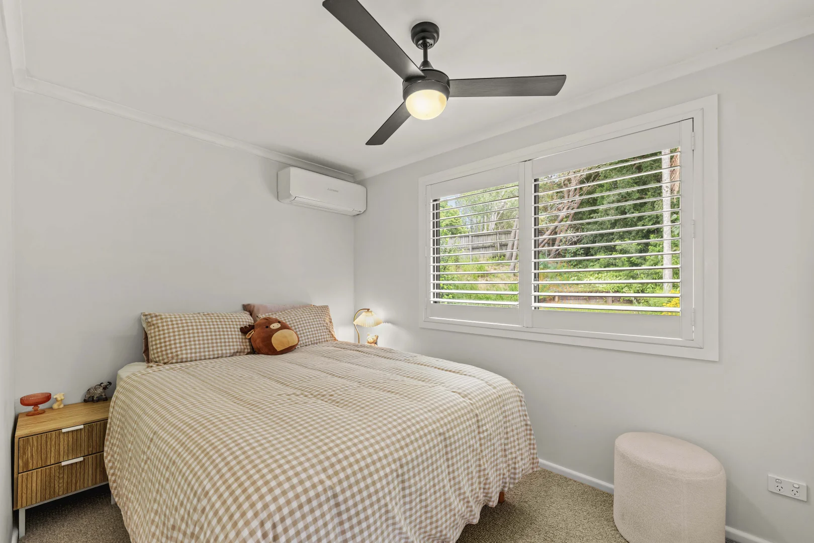 Additional image 15 of 129 K P Mcgrath Drive, Elanora QLD 4221