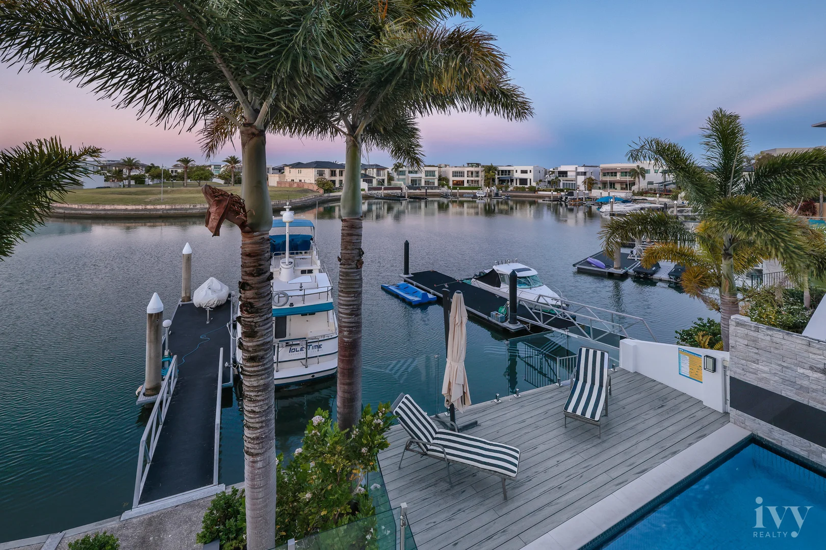 Additional image 18 of 49 Royal Albert Crescent, Sovereign Islands QLD 4216
