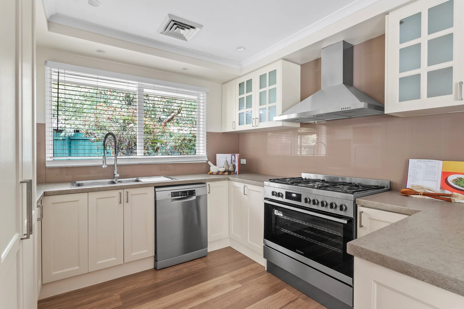 Additional image 3 of 16 McGivern Court, Bayswater North VIC 3153