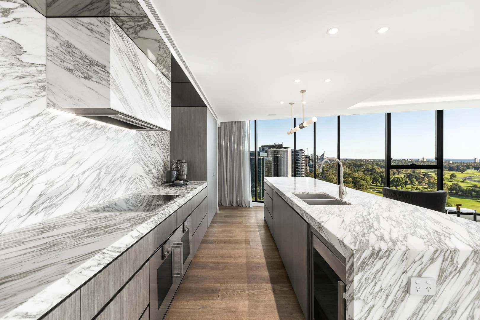 Additional image 10 of 1405/8 Bowen Crescent, Melbourne VIC 3004