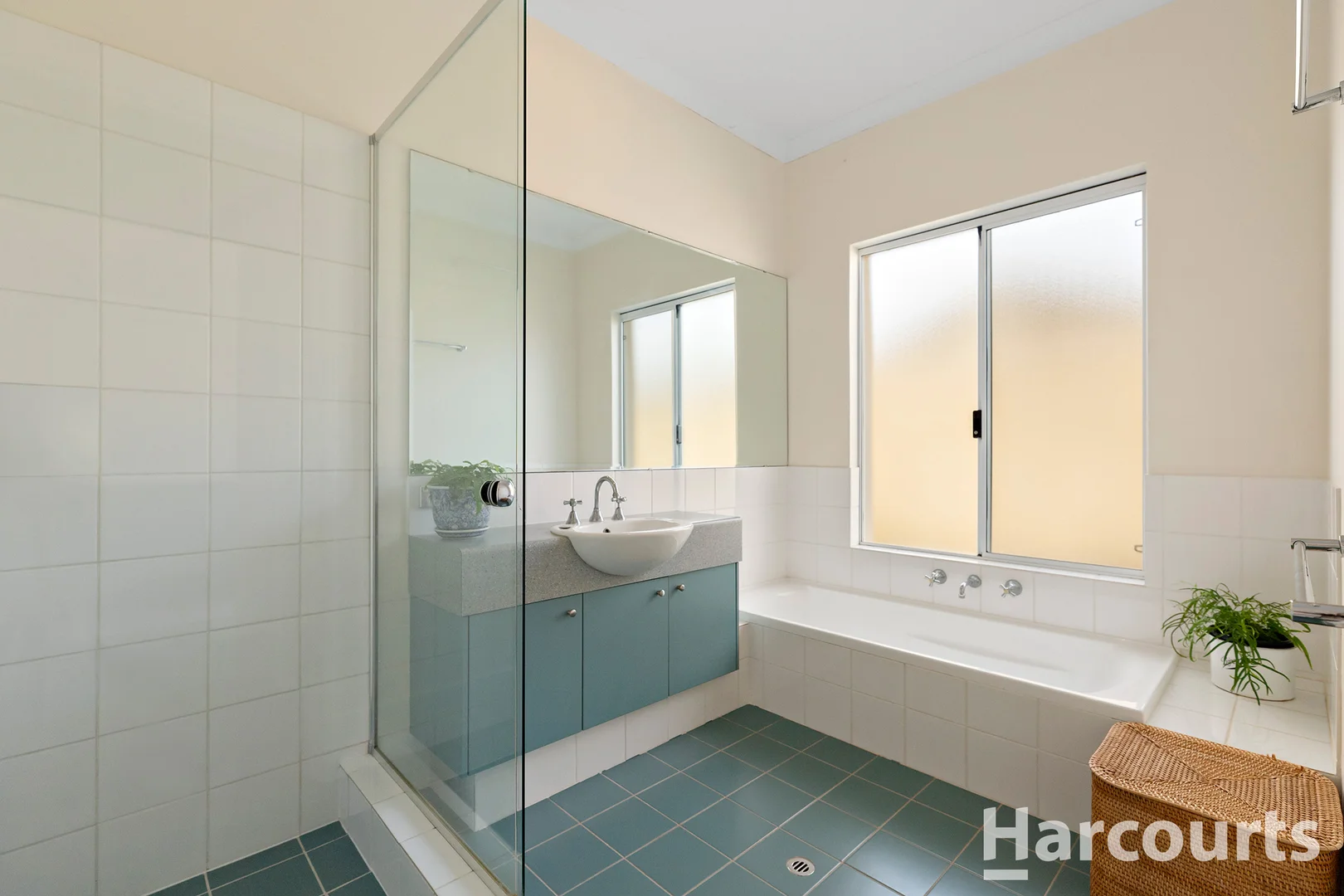 Additional image 10 of 12 Sandbridge Way, Meadow Springs WA 6210