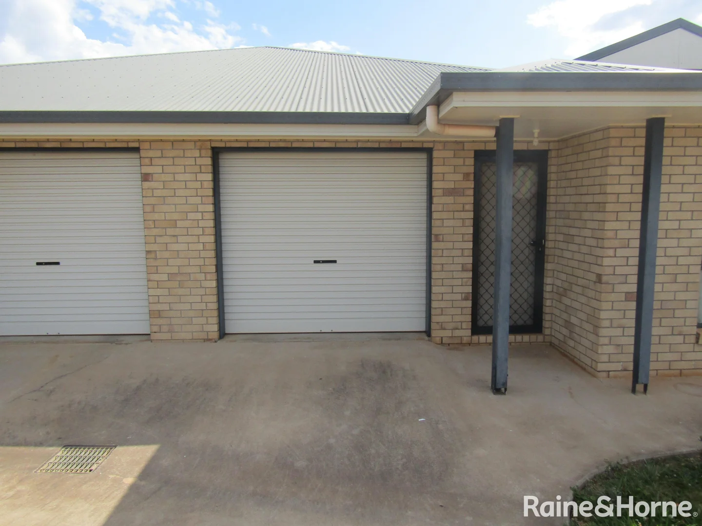 Additional image 16 of 1&2/74 Windsor Circle, Kingaroy QLD 4610